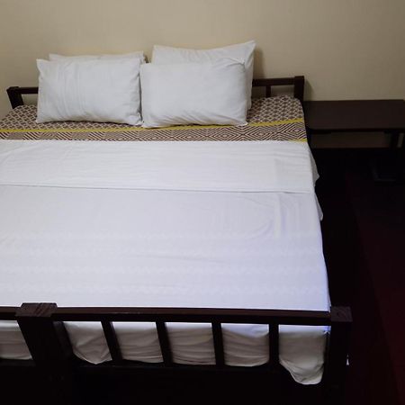 Cool Martin Family Hotel And Resort Bacoor エクステリア 写真