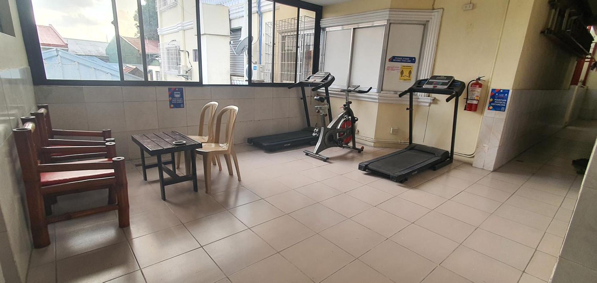Cool Martin Family Hotel And Resort Bacoor エクステリア 写真