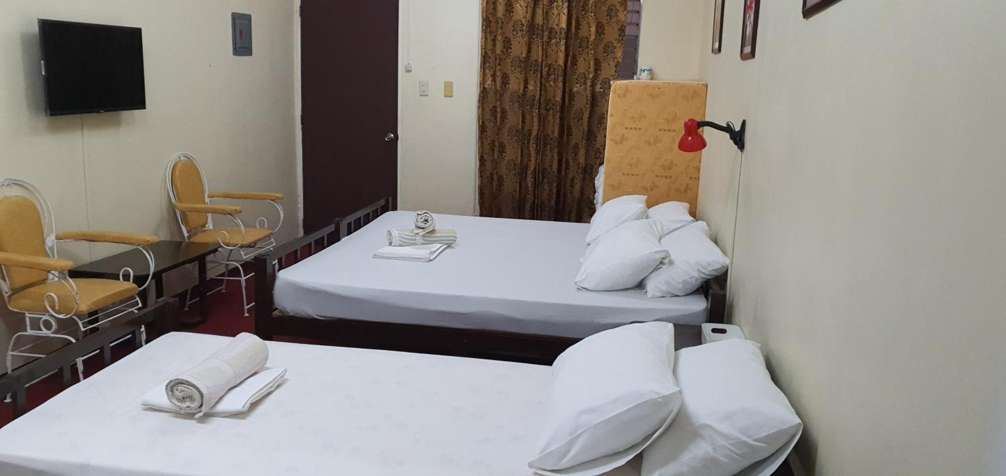 Cool Martin Family Hotel And Resort Bacoor エクステリア 写真