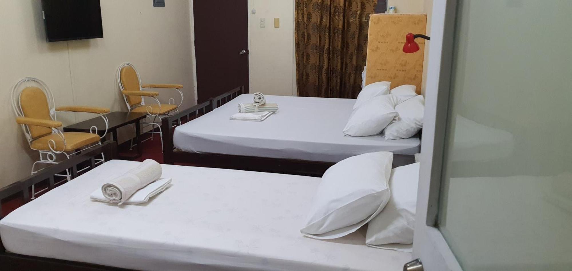 Cool Martin Family Hotel And Resort Bacoor エクステリア 写真