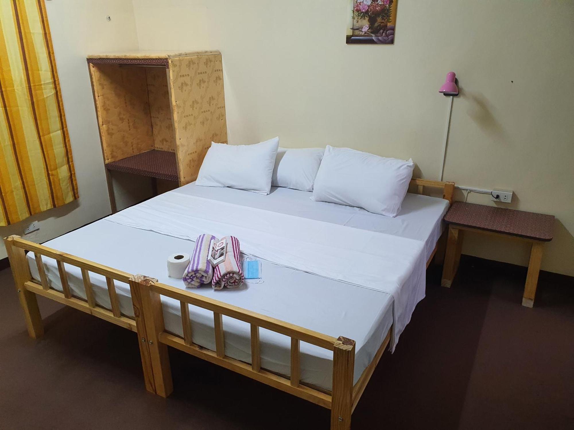 Cool Martin Family Hotel And Resort Bacoor エクステリア 写真