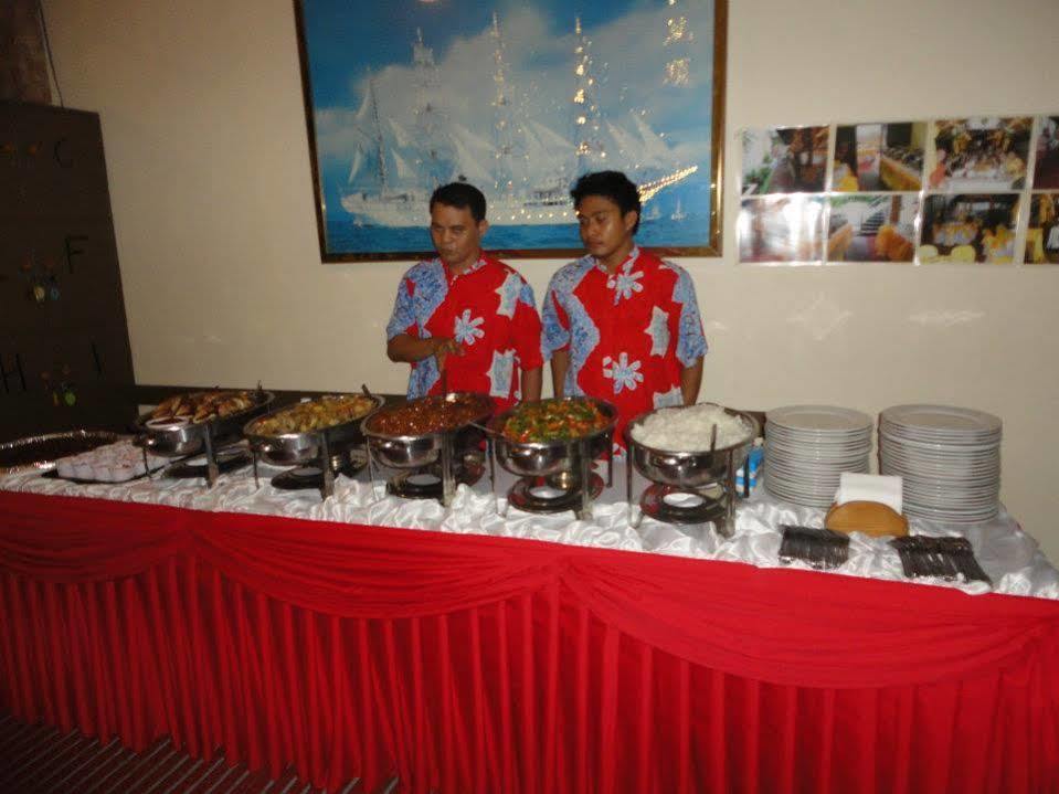 Cool Martin Family Hotel And Resort Bacoor エクステリア 写真